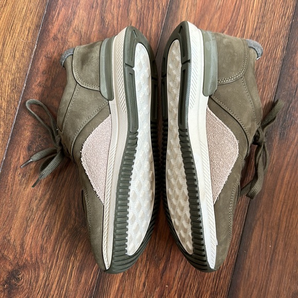 Everlane Trainer green sneakers size 9 - Picture 6 of 7